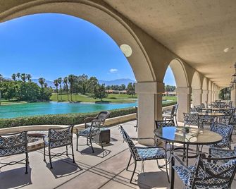 Patio, Grill And Resort Perks Palm Deser - Palm Desert