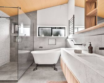 Shed House Lux Farm Stay - Buninyong - Baño