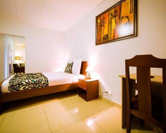 Hotel L'Adagio - Libreville - Schlafzimmer