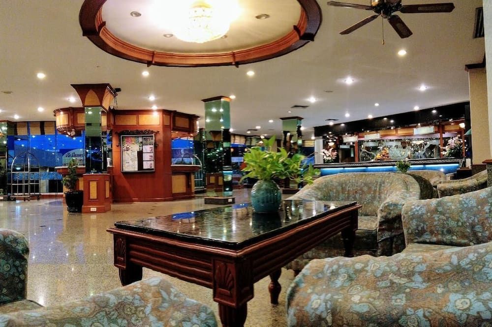 Viang Tak Riverside Hotel