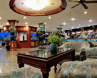 Viang Tak Riverside Hotel - Tak - Lobby