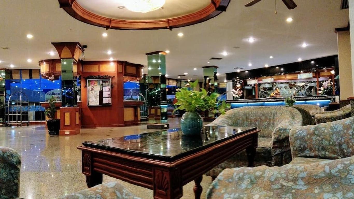 Viang Tak Riverside Hotel