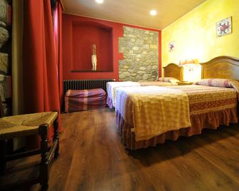 Hostal Vall D'Aneu by Arcas & Sambola - Esterri de Aneu - Habitación