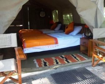 Kimana Amboseli Camp - Amboseli - Bedroom