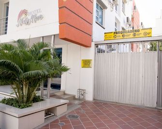 Hotel Nelymar - Santa Marta - Outdoors view