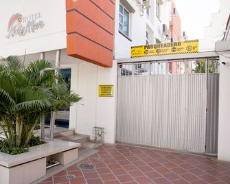 Hotel Nelymar - Santa Marta - Vista del exterior