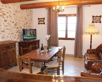 2 Bedroom Awesome Home In Sigoyer - Sigoyer - Comedor
