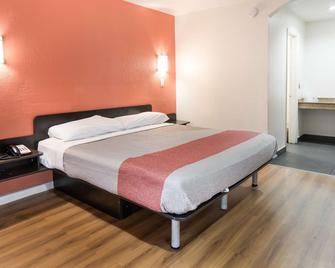 Motel 6 Fort Worth Seminary - פורט וורת' - חדר שינה