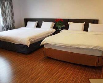 Stay Inn Hotel - Simpang Renggam - Bedroom