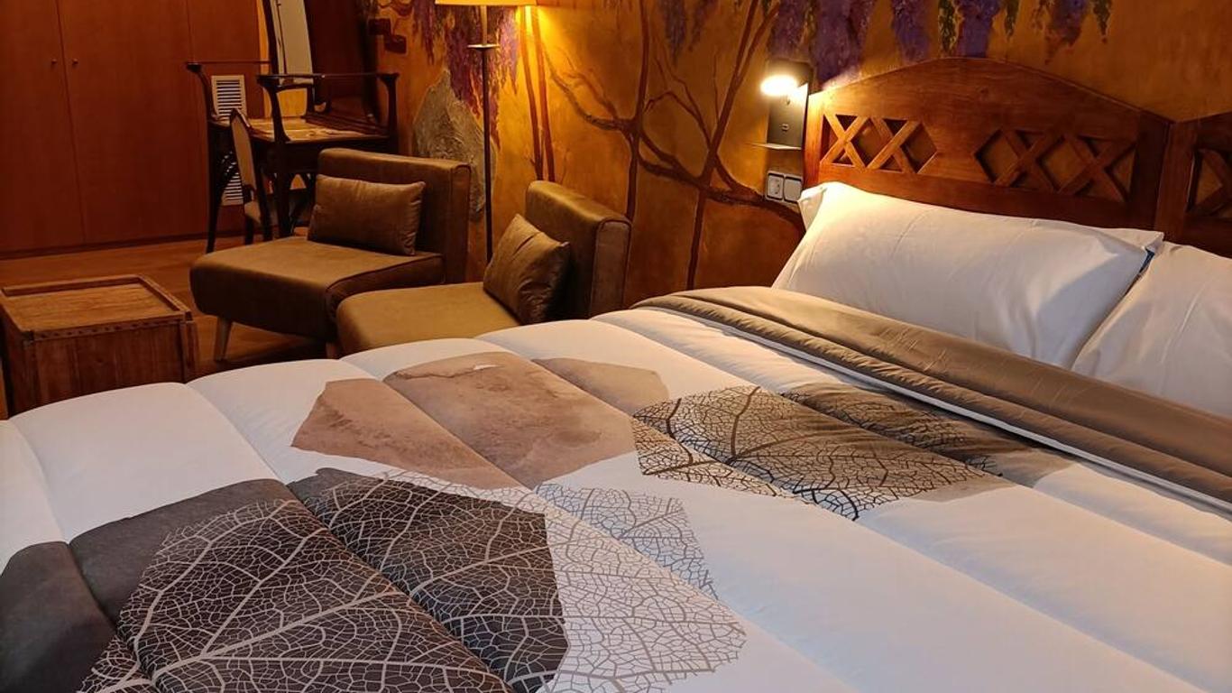 هوتل مولي دي لا توري