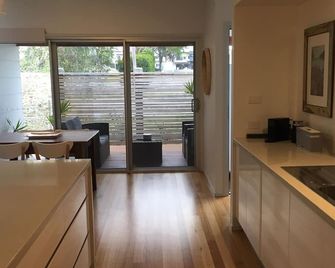 Husky Getaway - Villa With Heated Plunge Pool - Huskisson - Cocina