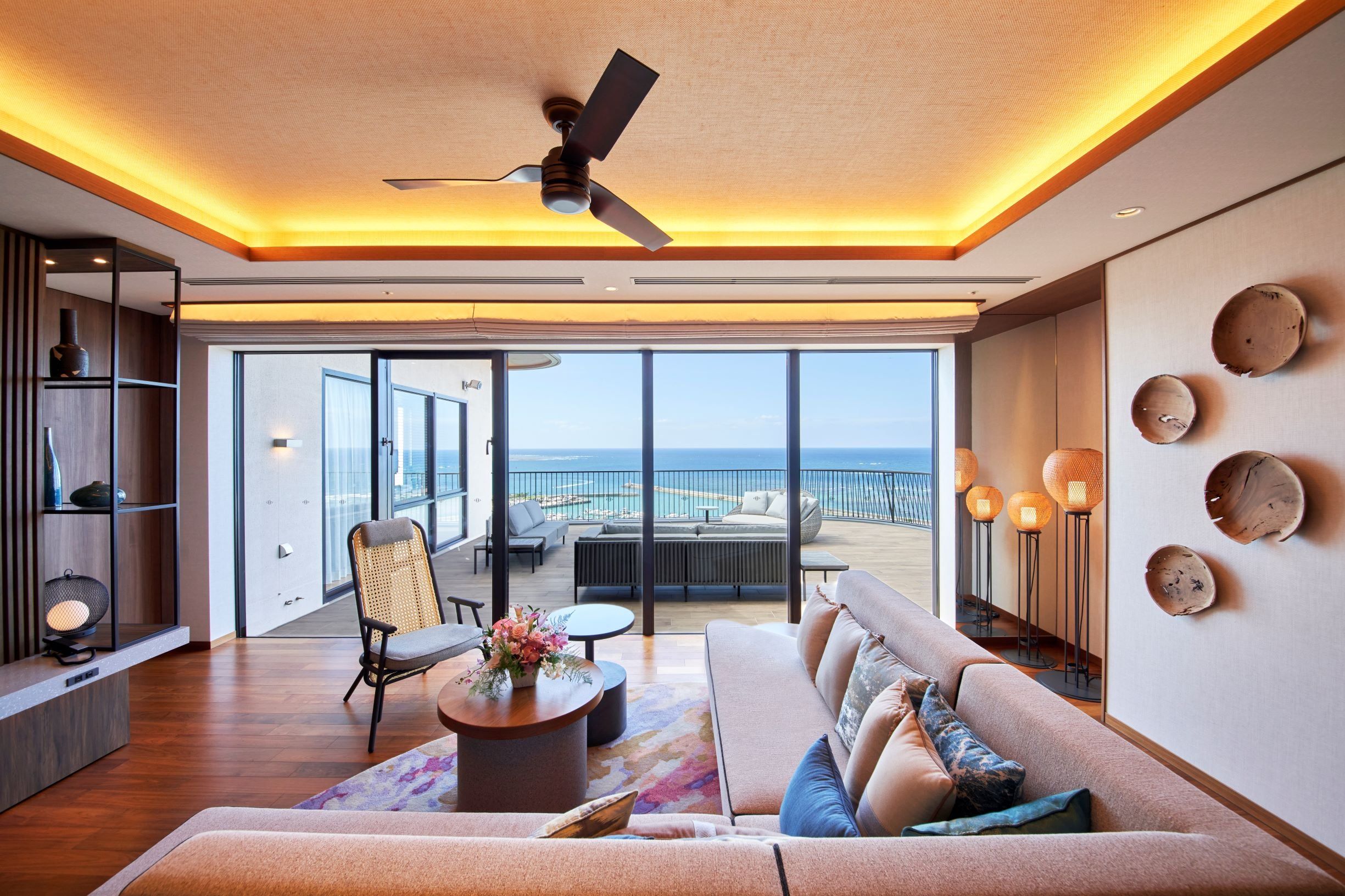 أوكيناوا برينس هوتل أوشن فيو جينوان