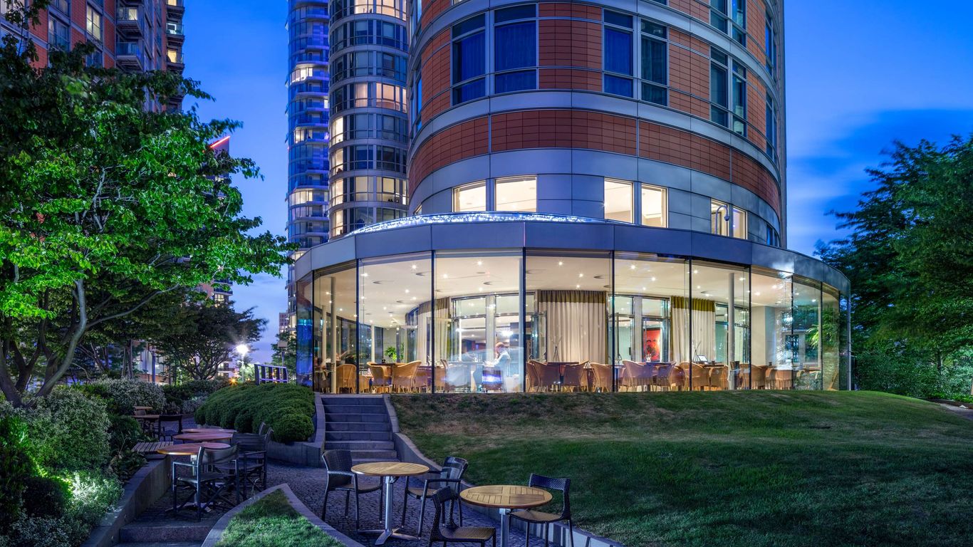 Radisson Blu Hotel, London Canary Wharf East