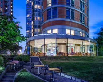 راديسون بلو إدوارديان نيو بروفيدنس ورف - لندن - مبنى