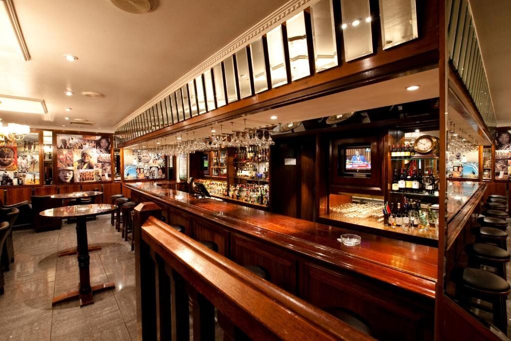 Sierra Burgers Park Hotel