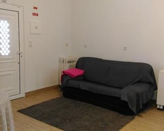 Visitar Bioucas I Casa Inteira Familiar E Grupo De Amigos - Abrantes - Вітальня