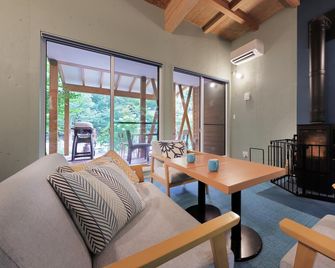 Onsen Glamping Shimablue - Nakanojo