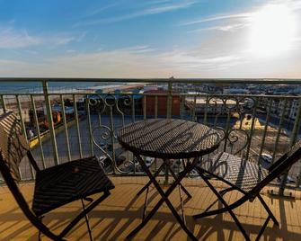 The Flanders Hotel - Ocean City - Balcony