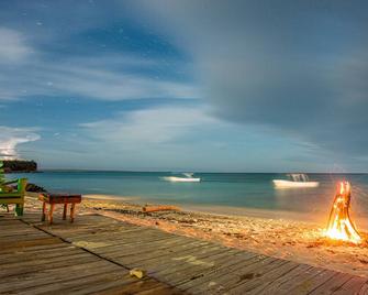 Glamping Ecolodge Cueva De Las Aguilas - Pedernales - Playa