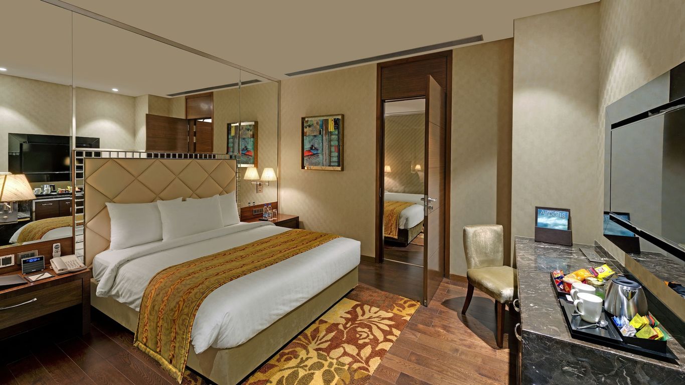 Niranta Transit Hotel Terminal 2 Arrivals/Landside