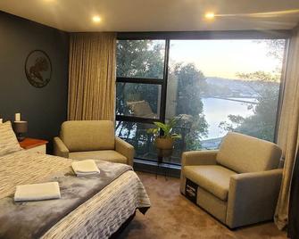 Fantail Hide on Larnach Rd - Dunedin - Bedroom