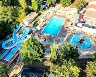Camping Parc Bellevue - Cannes - Piscine