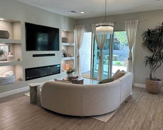 Luxury new home in tranquil Tubac with WiFi, AC, and all the amenities! - Tubac