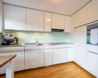 Laax Homes - Casa Miro Nr 6 - 弗利姆斯 - 廚房