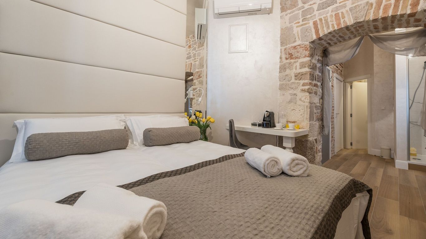 Zara Palace - design rooms