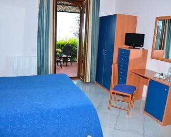 A Due Passi - Ravello - Bedroom