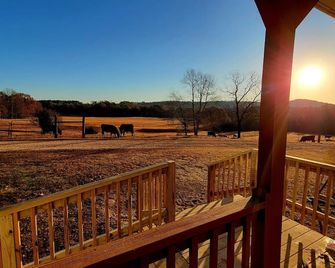 Peaceful Tiny House on 32 acres - Hamilton - Balcony