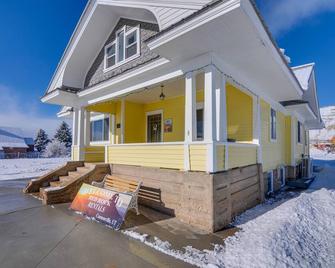 Beautiful Historic Home Near Bryce Canyon! - Cannonville - Edificio