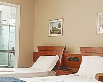 Hotel Marlin Azul - Vila Velha - Schlafzimmer