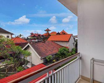 Hotel O near Mookiland Park Bali formerl - Bangli - Balcón