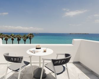 Saint George Hotel - Chrisi Akti - Balcony