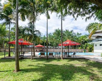 Kwetu Resort - Mtwapa - Piscina