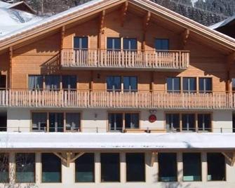 Holiday apartment Hasliberg Wasserwendi for 1 - 8 persons with 4 bedrooms - Holiday apartment - Hasliberg - Building