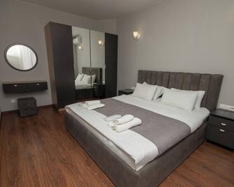Hillside Guest House - Yerevan - Bedroom