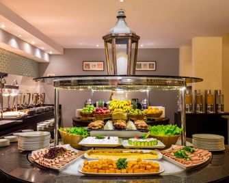 Novotel Deira Creekside Dubai - Dubai - Ruang makan