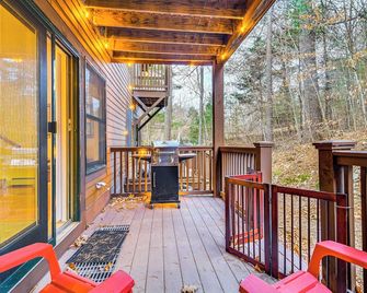 Ski-in/ski-out Condo at Pleasant Mountain! - Bridgton - Balcony