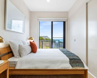 Cliffside Castle With Bay And City Views - Mount Martha