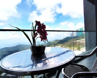 Genting Foggycold Staycation At Ion Delemen By Hapyhome - Genting Highlands - Balcón