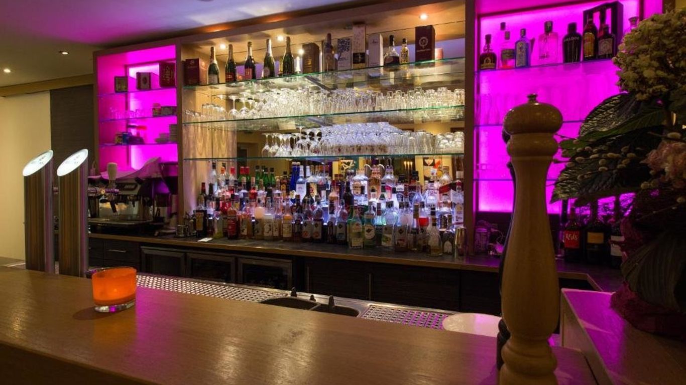 Hotel Parqéo Im A66