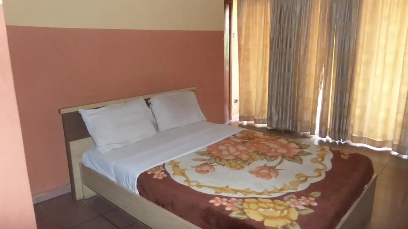 Febson Hotel