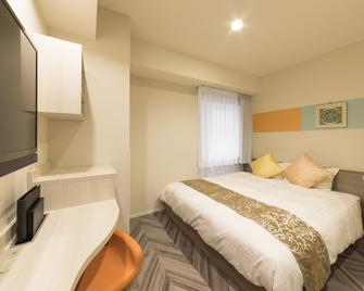 Sarasa Hotel Shin-Osaka - Osaka - Habitación