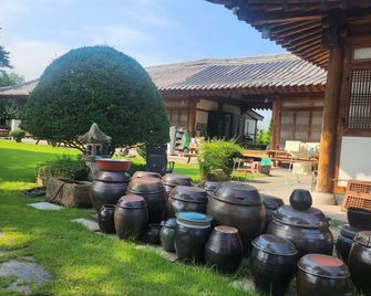 Hanok Pension Yeongam Unyujae - Yeongam