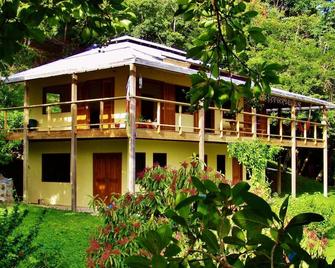 Rolands Garden Guesthouse - Guanaja - Edificio