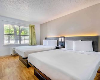 Studio 6-San Antonio, Tx - Six Flags - San Antonio - Bedroom
