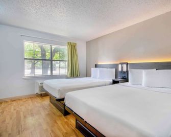 Studio 6 San Antonio, Tx - Six Flags - San Antonio - Bedroom