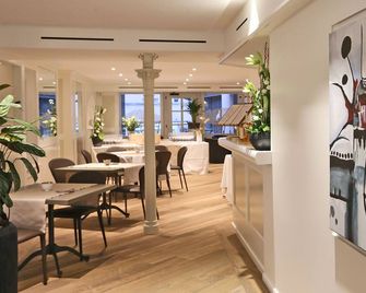 Hôtel du Cheval Blanc - City center - Bulle - Living room